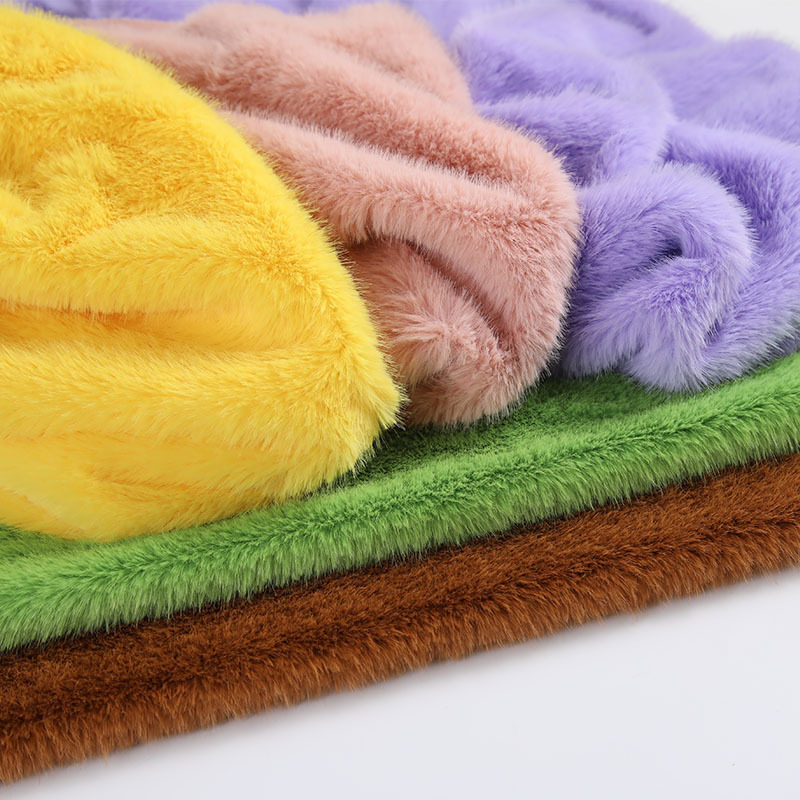 Sewing Fabric - Tissu en fausse fourrure à poils