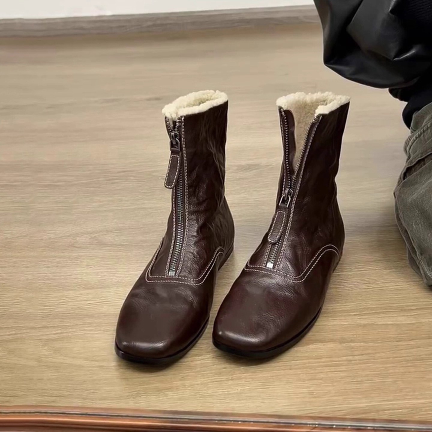 Sewing Front Zipper - Bottines courtes à bout carré de