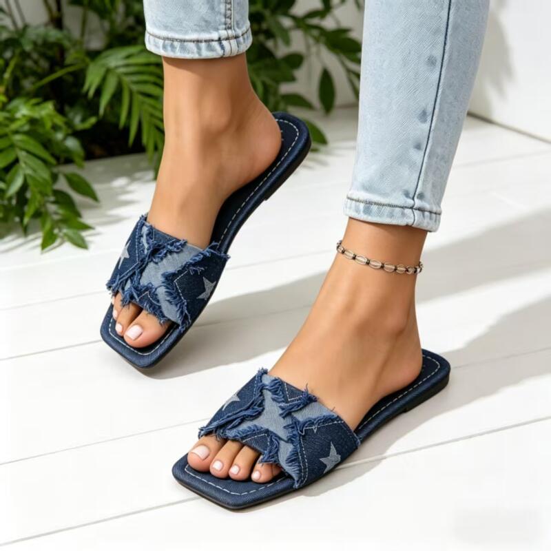 Sewing Factory - Sandales plates en jean Y2K pour