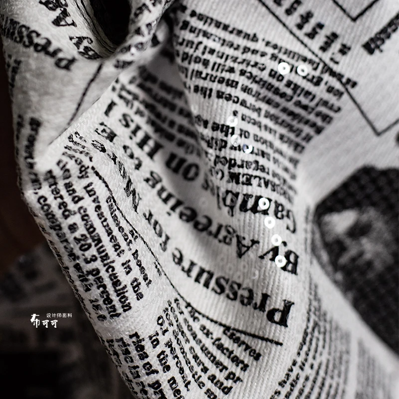 Graffiti anglais journal Denim - Sewing Tweed Fabric avis et prix